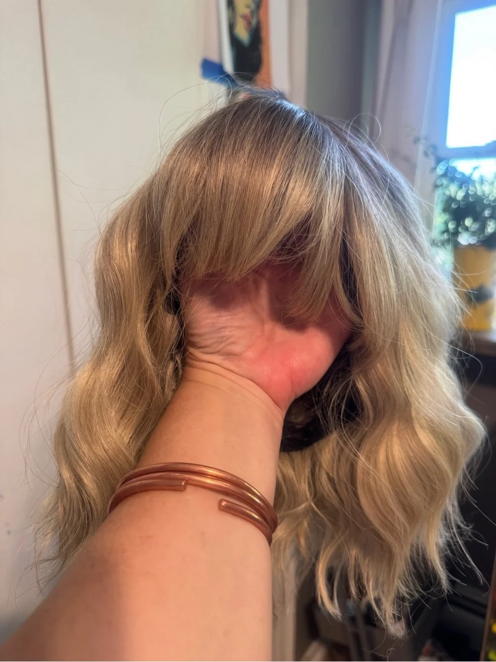Ash Blonde Wavy Bob Synthetic Wig With Dark Shadow Root & Bangs
